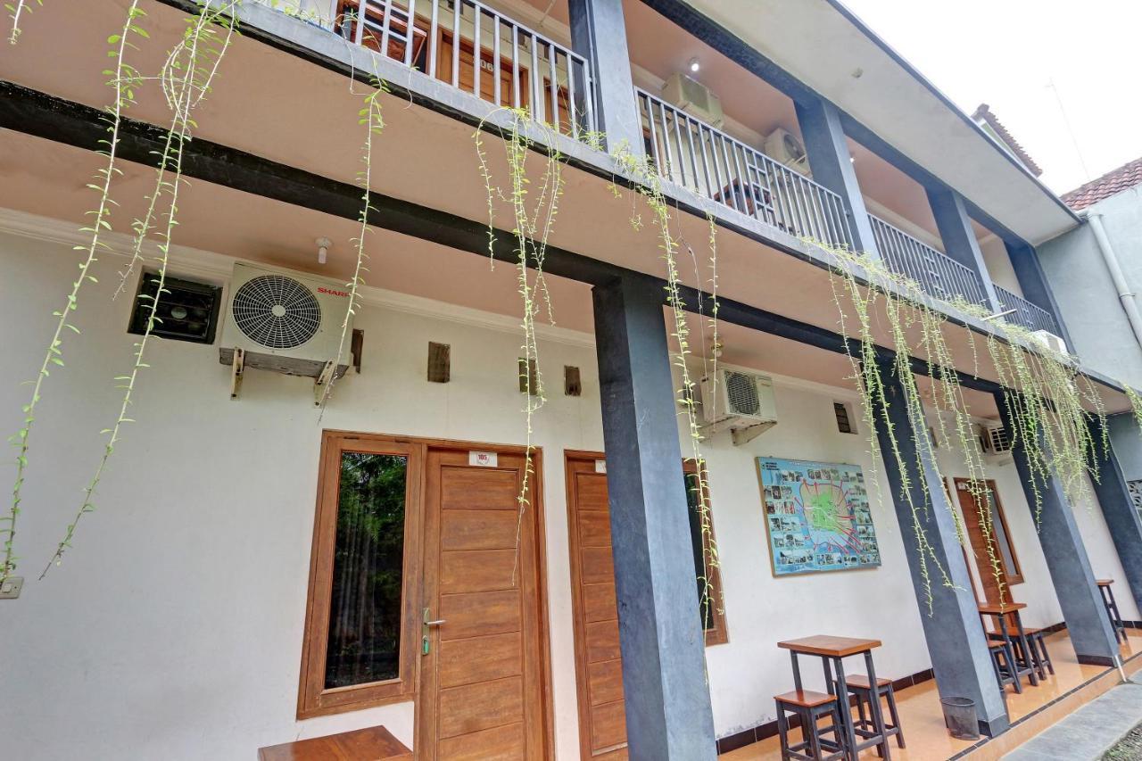 Hotel Wisma Ck Kebumen Exteriör bild