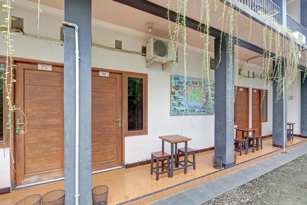 Hotel Wisma Ck Kebumen Exteriör bild